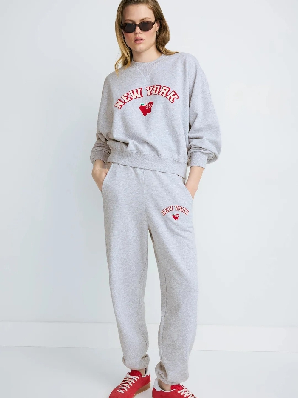 LOVE STORIES SLOANE NEW YORK SWEATSHIRT SIZE S MSRP $155